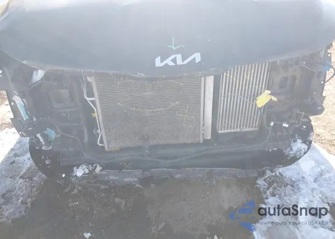 2023 Kia K5 Lxs z USA, uszkodzony, nr VIN 5XXG14J24PG196858